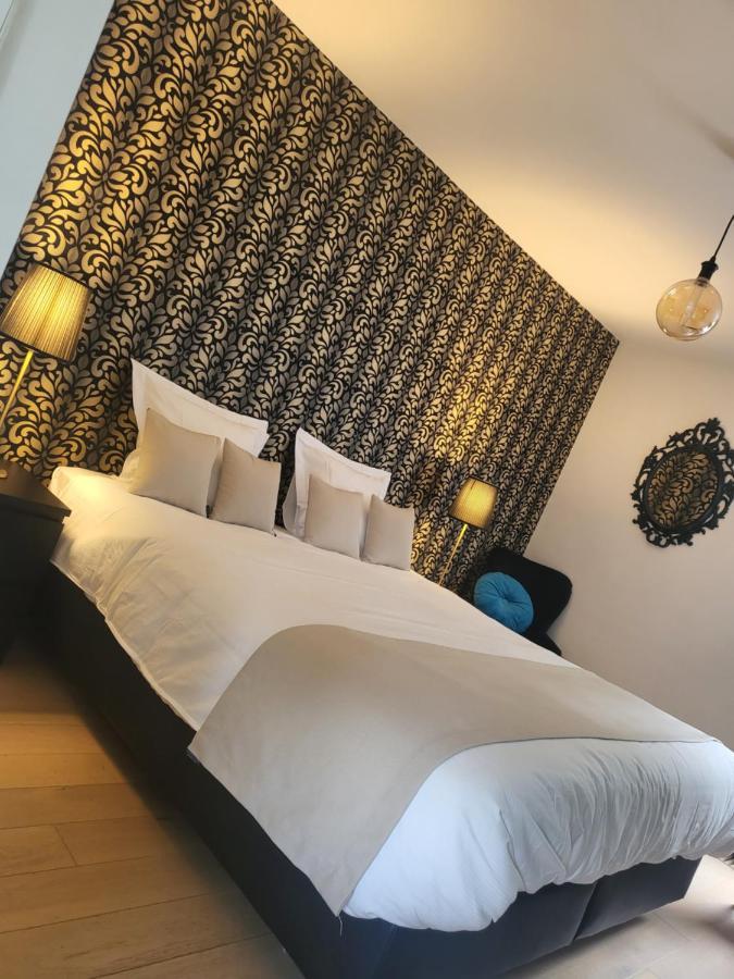 Table Et Chambre Particuliere Mons  Exterior foto